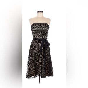 Elegant Strapless Black Lace Dress